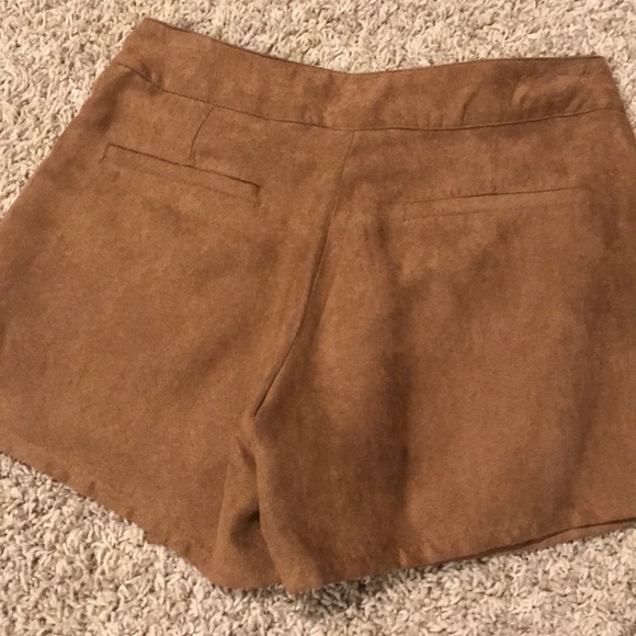 Skort - Picture 3 of 4